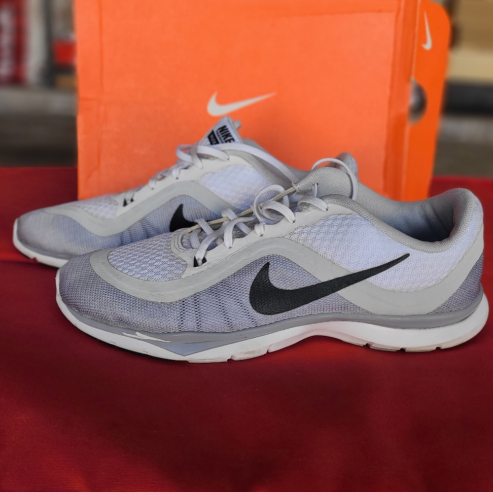 Women's Nike Flex Trainer 6 White/Platinum Running Training Shoes Size 11